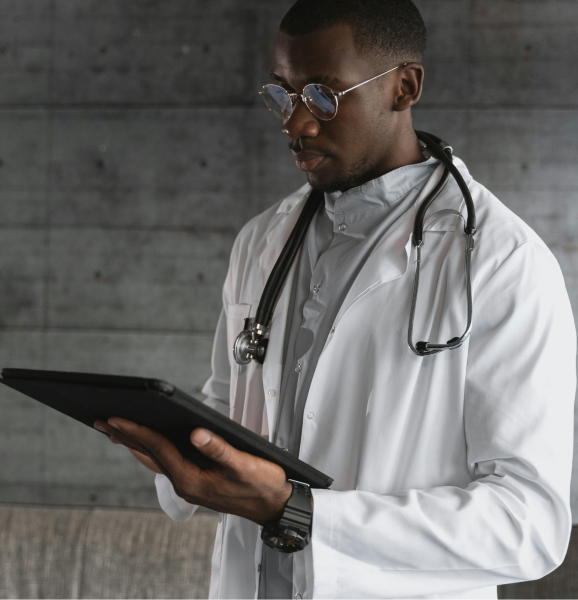 How do online pharmacies work with GPs?